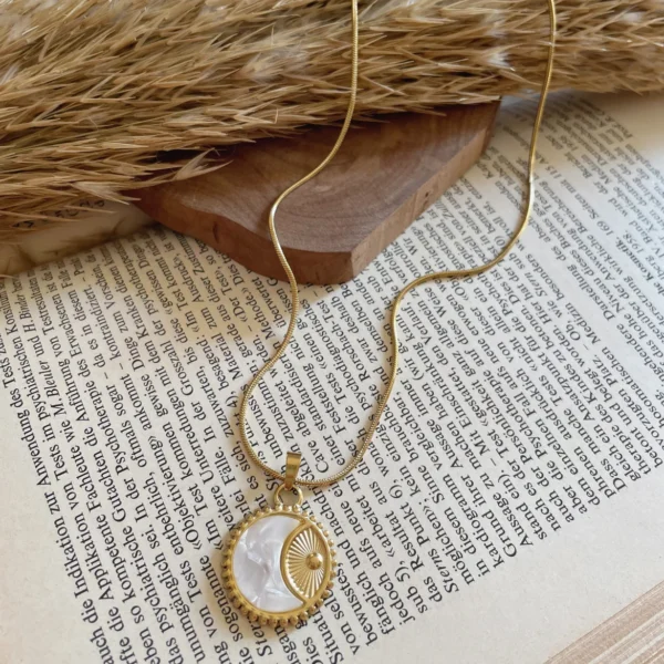 White Moon Necklace