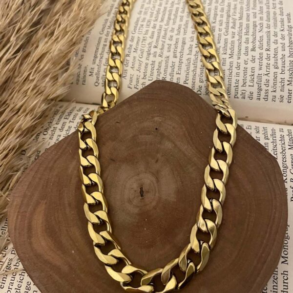 Golden Necklace - Image 2