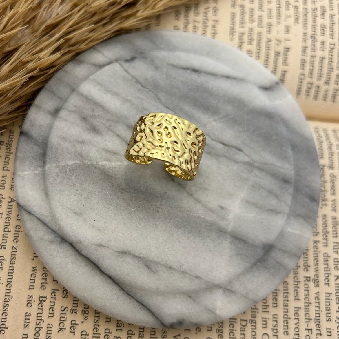 Kynara Ring - AZURINE